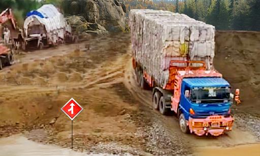 Truck Offroad Simulator Games Screenshot 1