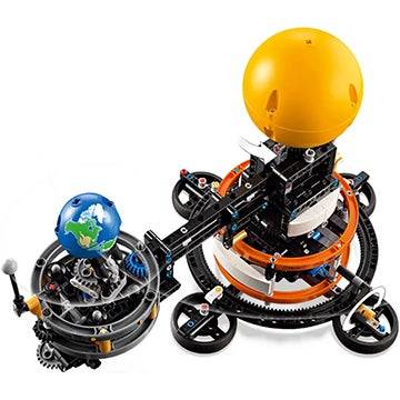 Modello interattivo Lego Technic Planet Earth & Moon scontata il 20%